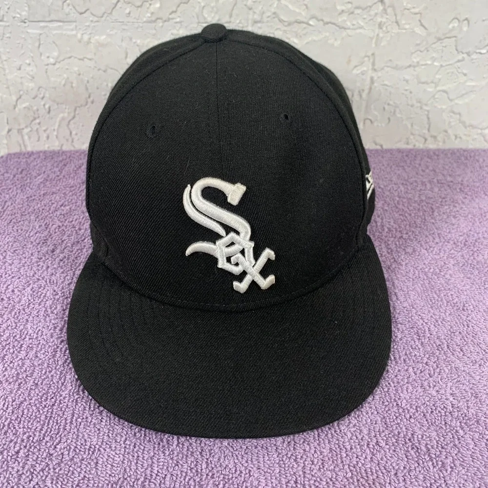 Chicago White Sox Hat Cap Fitted Mens 7 3/8 Black‎ White MLB Baseball Logo